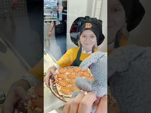 Видео: Катя поваренок_Додо пицца Подольск_08.10.2025