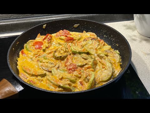 Видео: РАГУ з кабачків з вершками та плавленим сирком янтариком.