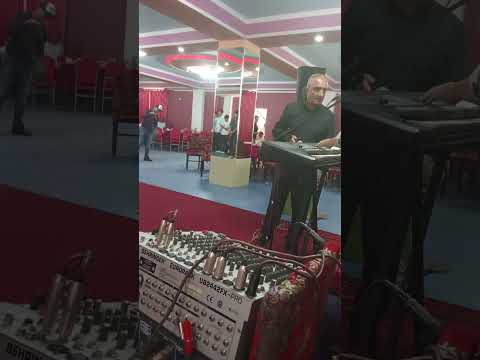 Видео: Chozro Chozroq in the field-Замири Тиллозод ҳар медон-Замири Тиллозод месарояд-Поёт Замир Тиллозод