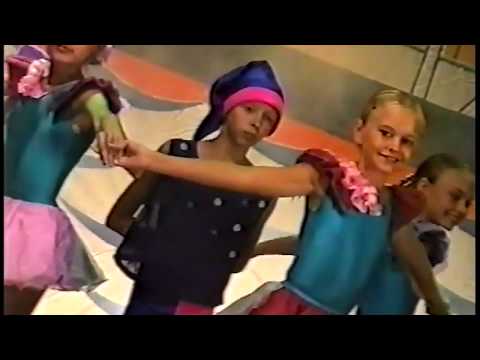 Видео: Ритм-балет "Пирует" (шуточный танец)