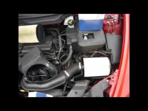 Видео: ЗАМЕНА ВОЗДУШНОГО ФИЛЬТРА Volvo c30,s40,v50, ford focus 2, focus 3