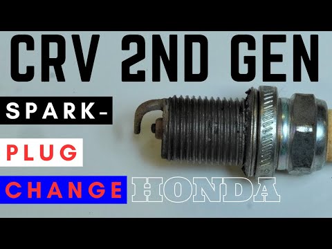 Видео: КАК ЗАМЕНИТЬ СВЕЧИ ЗАЖИГАНИЯ / CRV 2-го поколения HONDA