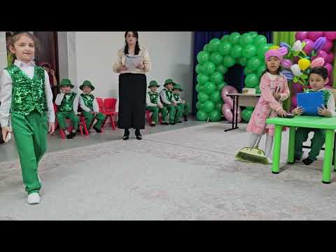 Видео: Сценка на 8ое марта "СЕМЬЯ"👨‍👩‍👧‍👦