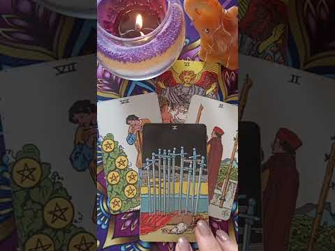 Видео: Чем Вас порадует следующий месяц. Гадание ТАРО бесплатно