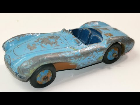 Видео: Dinky Toys реставрация Aston Martin DB 3 № 104. Отливка игрушечной модели 1952 года.