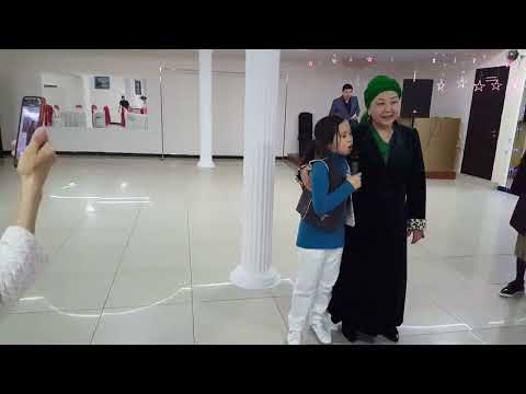 Видео: Тау iшiнде. на домбре Бекони
