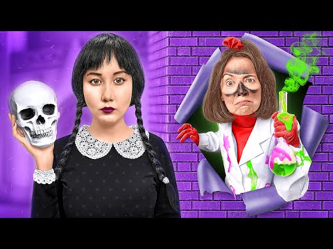 Видео: Света Кемер как Уэнсдей VS Странная Училка !