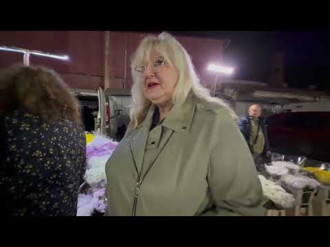 Видео: Ночная Озерка: обзор оптового цветочного рынка 💐