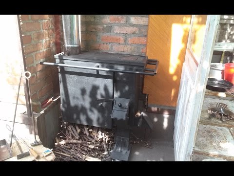 Видео: Ракетная печь Rocket Stove для приготовления пищи часть 2