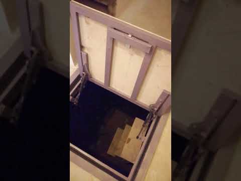 Видео: Люк в подвал Сталь +крепление багажника от калины 1118 (часть 1)