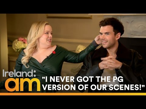 Видео: «Я бы поклялась, что у меня была версия PG!» | Никола Кофлан и Люк Ньютон на съёмках «Бриджертонов»