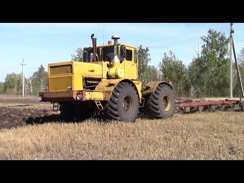 Видео: Трактора Кировец пашут поле