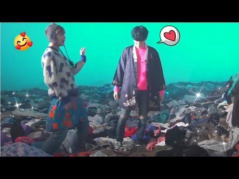 Видео: Что делают BTS, когда их стилистов нет рядом