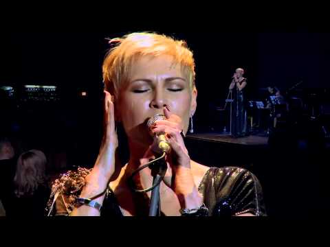 Видео: Лика Рулла — «Не надо» / Je suis malade