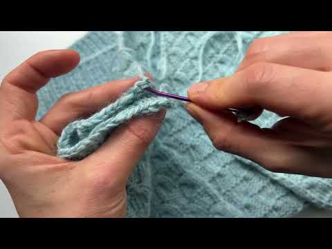 Видео: Необычный плечевой шов по закрытым петлям. Как сшить вязаные детали. Вязание для начинающих.