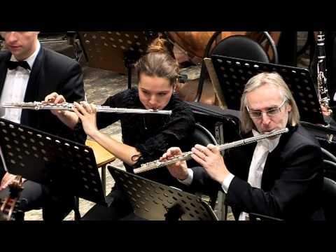 Видео: Дирижер - Мигран Агаджанян (18 лет)