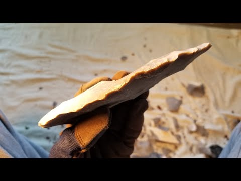 Видео: 1160 - Насколько тонким может быть кремень, полученный методом прямого удара?