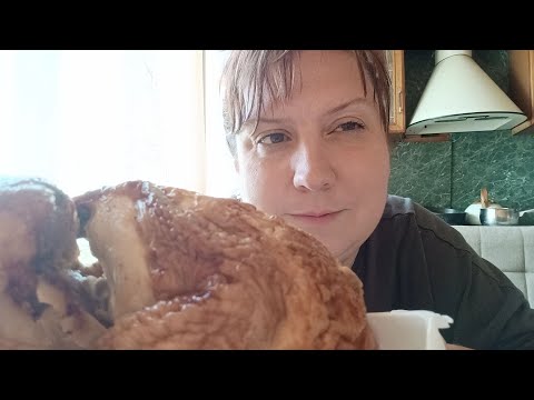 Видео: МУКБАНГ \ Курица-гриль \ MUKBANG \ с дороги домой после сдали ЕГЭ