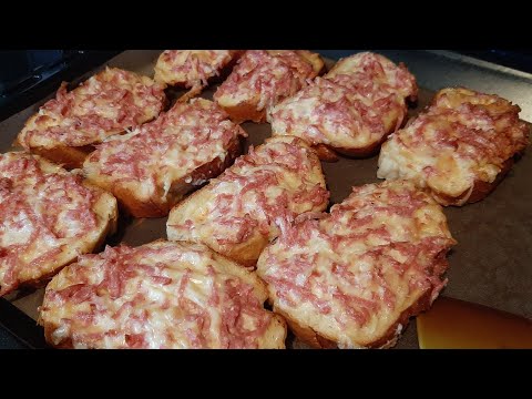 Видео: Горячие бутерброды в духовке! Простой завтрак за 20минут!