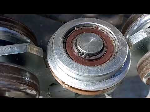 Видео: Замена роликов на откатных воротах от разных производителей