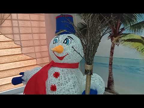 Видео: Шары из ниток и клея. Снеговик. Поделка