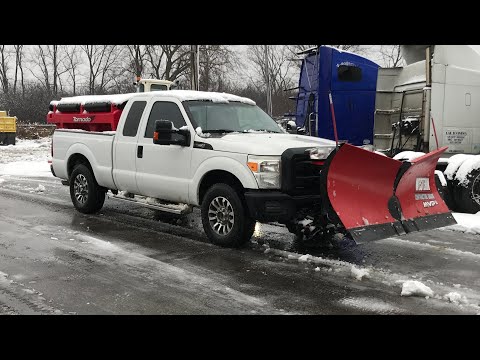 Видео: Коллапс . Завалило снегом . Снегоуборщик Ford F-250 обзор .