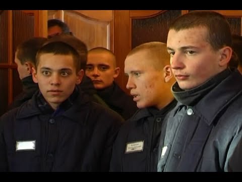 Видео: Как морщат слабых на зоне