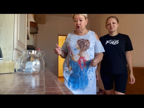 Видео: ВЛОГ Съездили в станицу за мебелью для мамы ! Готовим дом к продаже ! Переезд на юг !