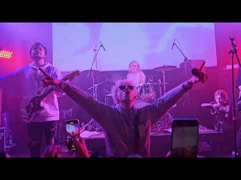 Видео: ПОЛ ПУНШ - FLOWER | LIVE | SPB | ЛАСТОЧКА | 10.05.2024 | 4K