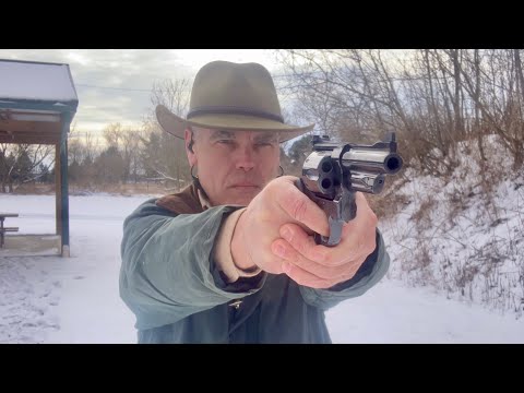 Видео: S&W Model 27-9: точная и меткая?
