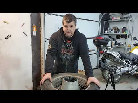 Видео: Меняю подшипники колес в Harley Davidson Electra Glide 2009 Сьемником с Али-экспресса