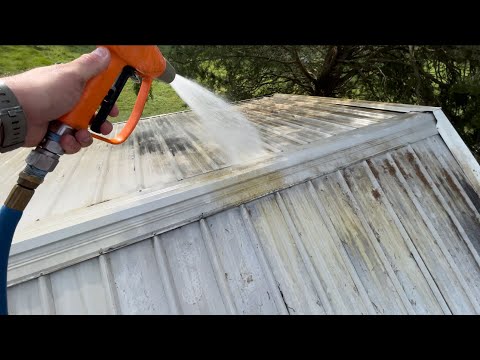 Видео: Очистка металлической крыши