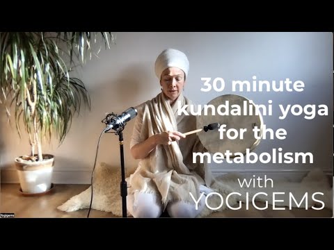 Видео: 30-минутная кундалини-йога для метаболизма | ПЕРЕЗАГРУЗКА ПИЩЕВАРЕНИЯ | Yogigems