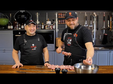 Видео: Как приготовить вкусный ШАШЛЫК из свиной шеи❗️рецепт от @maestro-bbq,готовим на гриле WEBER.