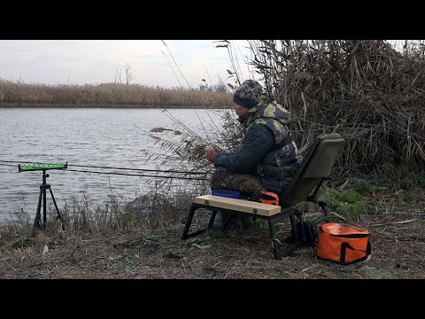 Видео: ЗИМНЯЯ РЫБАЛКА НА ФИДЕР В ДЕКАБРЕ, ХОРОШИЙ КЛЁВ ПЛОТВЫ