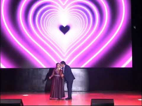 Видео: Тапталлаахтар күннэригэр" аналлаах "Икки сүрэх иэйиитэ" кэргэннии дуэттар концертара