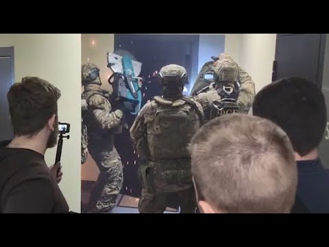 Видео: ⚡НАКРЫЛИ БАНДУ ТЕЛЕФОННЫХ МОШЕННИКОВ