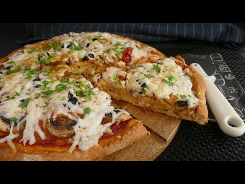 Видео: Пицца на творожном тесте за 30 минут — попробуй на завтрак!