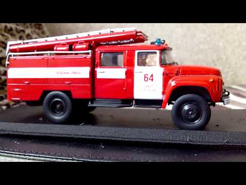 Видео: Обзор масштабной модели пожарной автоцистерны АЦ 40(ЗИЛ 130) + журнал (Автолегенды СССР Грузовики)