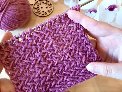 Видео: Плетеный, легкий узор спицами. Отлично для кардигана или пальто.