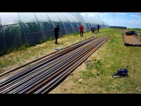 Видео: Процесс установки теплиц