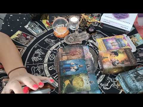 Видео: 🩵 Някой не спи заради вас 🥰 Любовно Таро ❣️