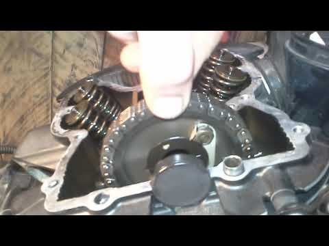 Видео: Boulevard WorkShop - Boulevard M50 ( Осмотр цепей ГРМ)