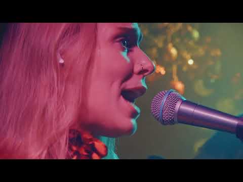 Видео: ИСПАНСКИЙ СТЫД / ПАПИН ГАРАЖ / НОВОГОДНИЙ LIVE