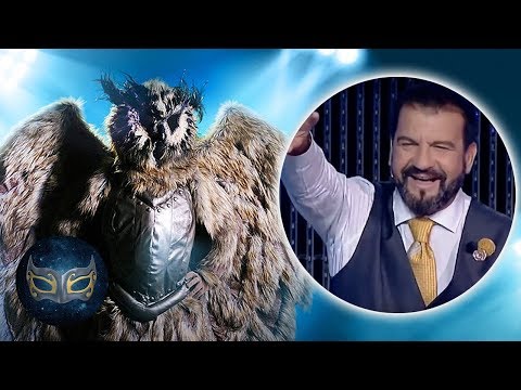 Видео: The OWL Is UNMASKED - Who's Behind The Mask?! | Маскираният певец