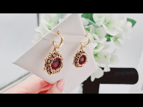 Видео: Плетеные серьги с кристаллами риволи 12 мм.  Коробочка с материалами.