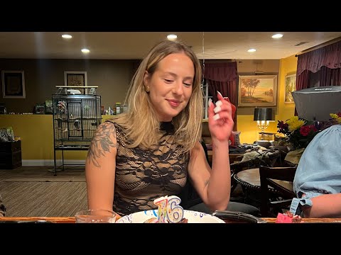 Видео: Отмечаем День Рождения 🥳 Насти 🎂🥂