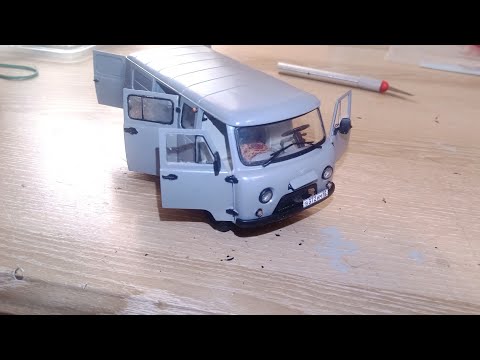 Видео: Обзор на модель уаз 3909 в масштабе 1/35 от ZVEZDA.(Все двери открываются!)