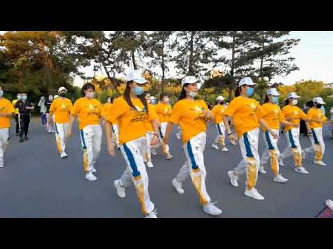 Видео: 🔝♫💃💘Ахан Отыншиев Шудын Бойында2 🔹️Зажигательные танцы на танцплощадке маленького солнца Цзилиня ✍🔔🎶