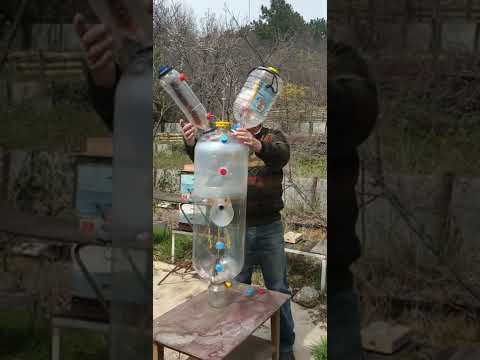 Видео: Бутылочный улей Супер Джинн  для колодного городского пчеловодства